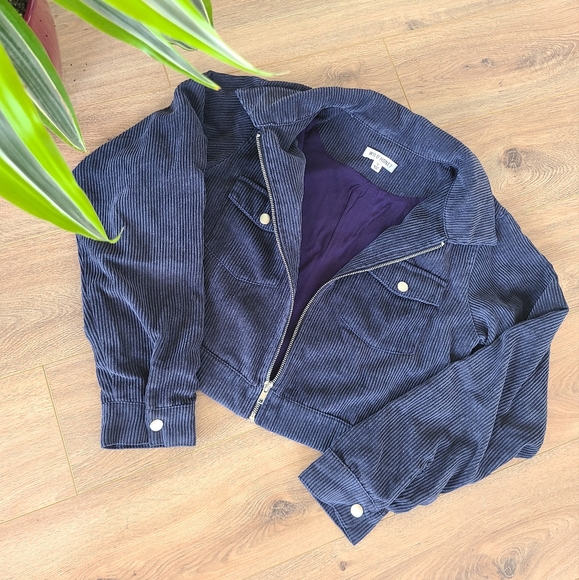 Crop Fitted Corduroy Light Jacket - Picture 2 of 3